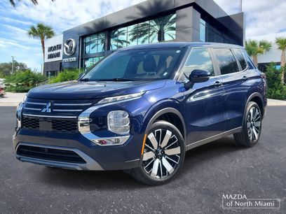 Used 2025 Mitsubishi Outlander SE