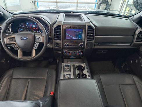 Used 2020 Ford Expedition Max XLT w/ Equipment Group 202A image 8