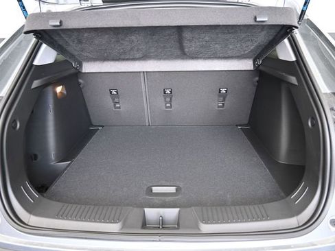 New 2026 Chevrolet Trax LT w/ Driver Confidence Package FWD image 33