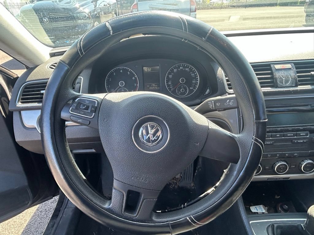 Used 2012 Volkswagen Passat 2.5 S FWD image 13