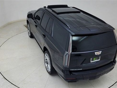 Used 2025 Cadillac Escalade Sport Platinum w/ LPO, Floor Liner Package image 89