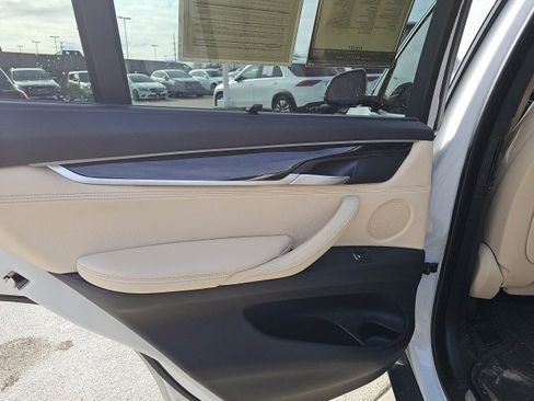 Used 2018 BMW X5 xDrive35i w/ Driving Assistance Package image 12