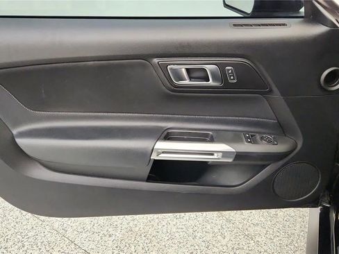 Used 2020 Ford Mustang GT image 31