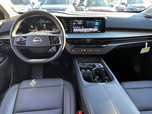 Certified 2025 Nissan Murano SL image 13