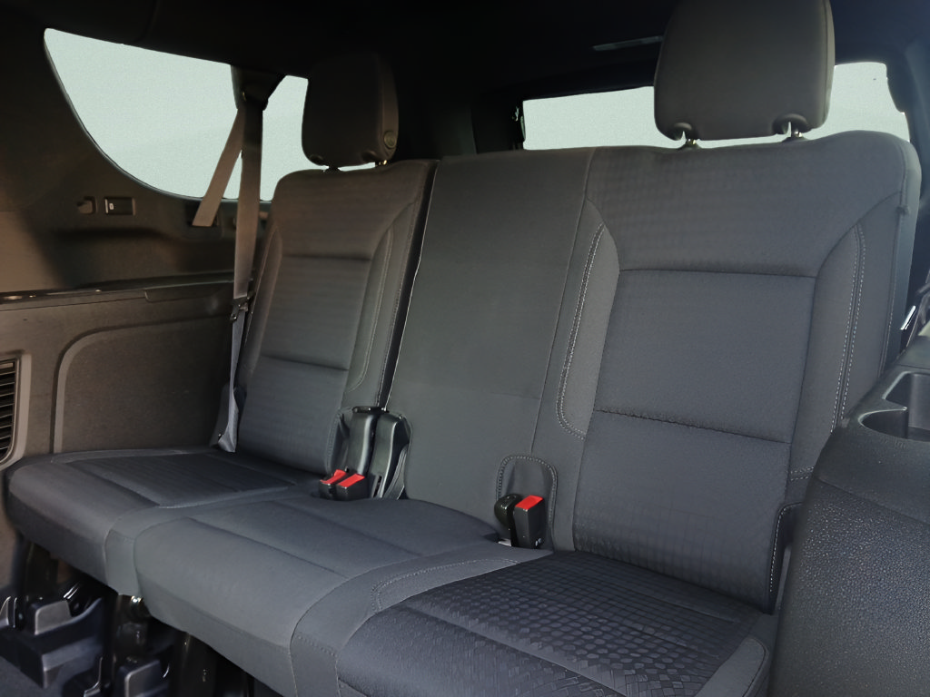 Used 2023 GMC Yukon XL SLE w/ Max Trailering Package AWD/4WD image 5