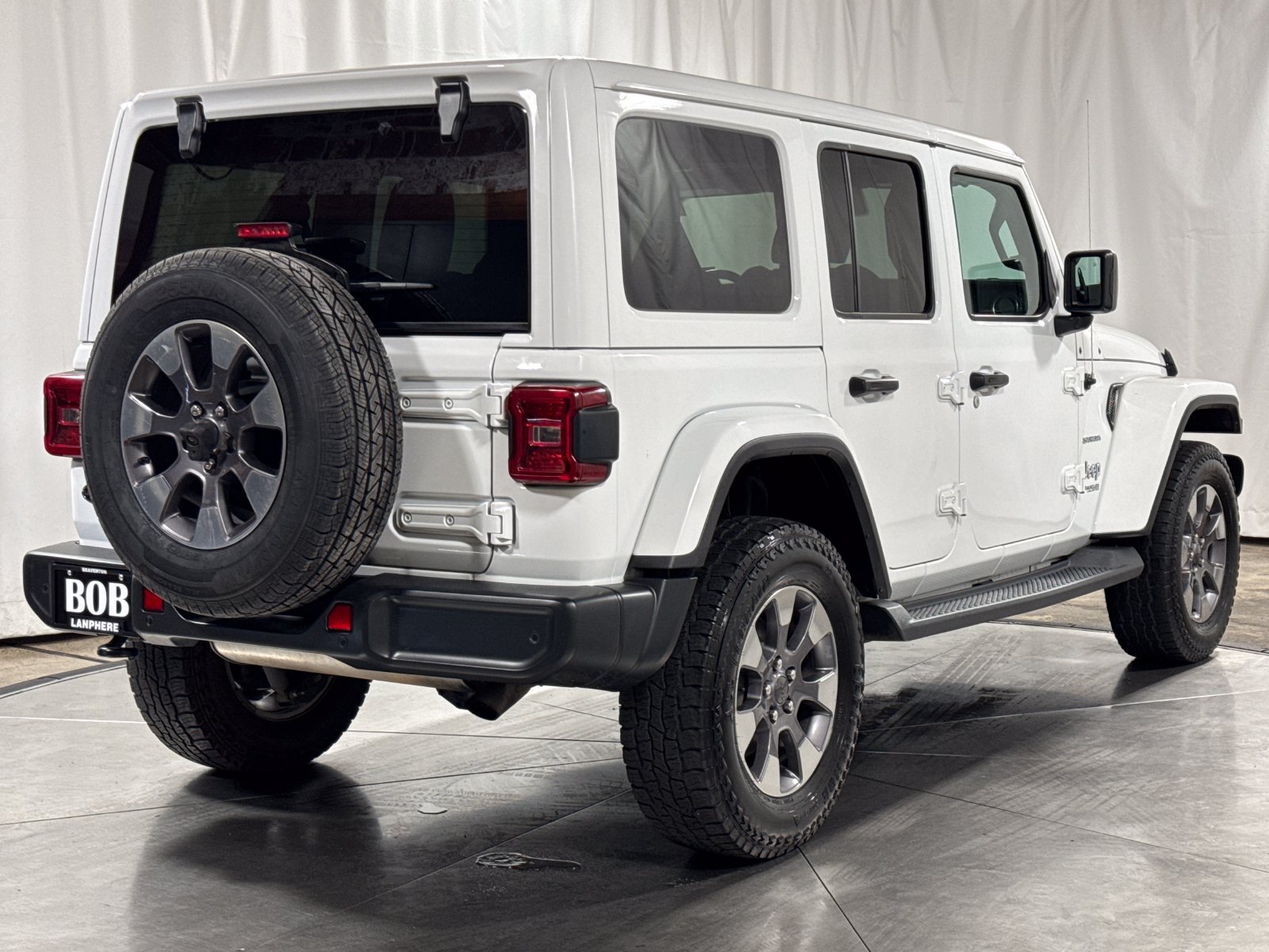 Used 2019 Jeep Wrangler Unlimited Sahara AWD/4WD image 9