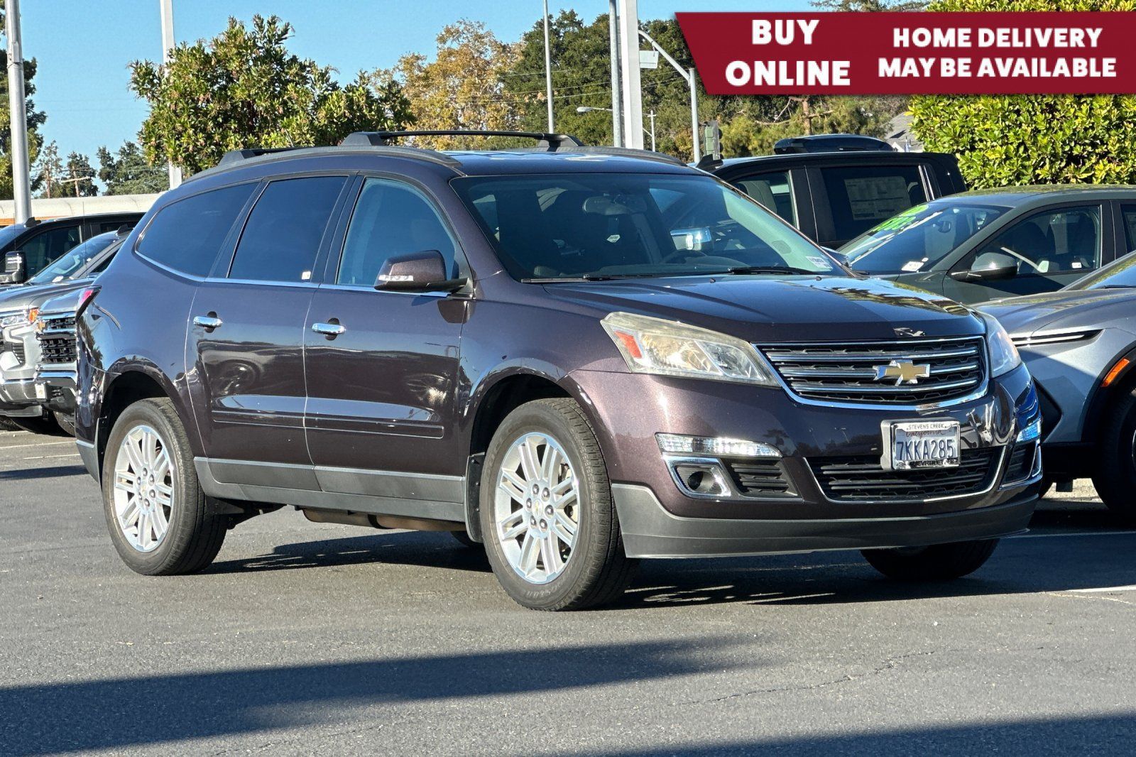Used 2015 Chevrolet Traverse LT w/ Style and Technology Package FWD image 1