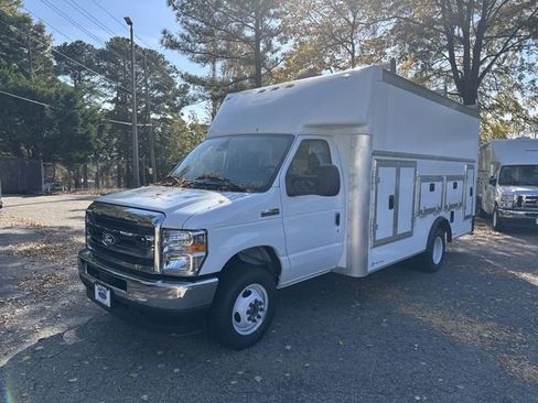 New 2026 Ford E-450 and Econoline 450 Super Duty w/ Power Equipment Group image 1