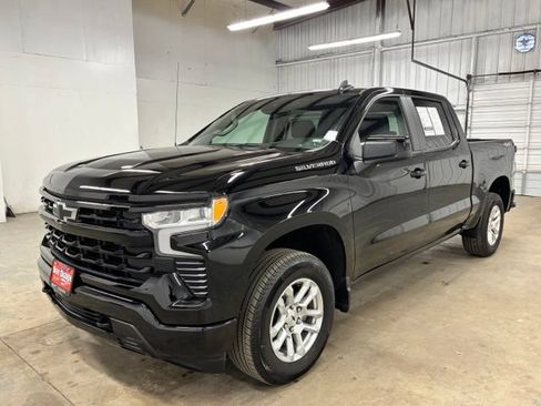 Used 2026 Chevrolet Silverado 1500 RST AWD/4WD image 3