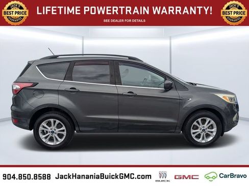 Used 2018 Ford Escape SE w/ SE Sync 3 Package AWD/4WD image 2