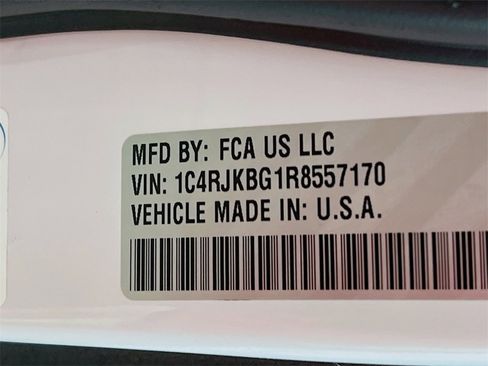 Used 2024 Jeep Grand Cherokee L Limited w/ Luxury Tech Group II image 29