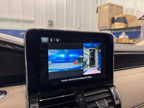 Used 2020 Lincoln Navigator Reserve w/ Equipment Group 208A Reserve AWD/4WD image 31
