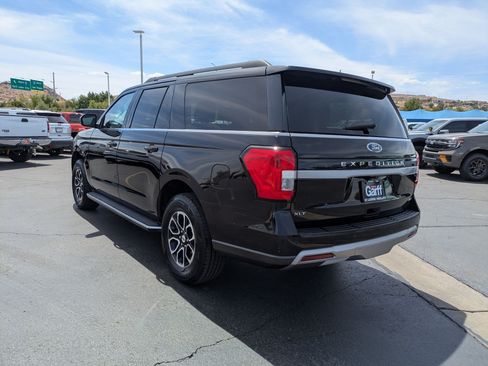 Used 2022 Ford Expedition Max XLT AWD/4WD image 6