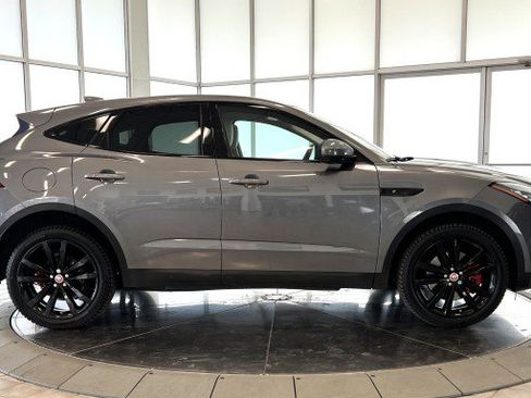 Used 2019 Jaguar E-PACE S AWD/4WD image 9