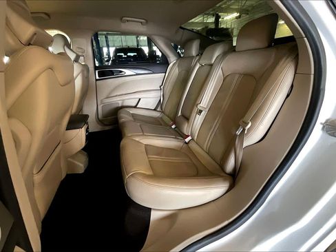 Used 2018 Lincoln MKZ Select w/ Climate Package image 19