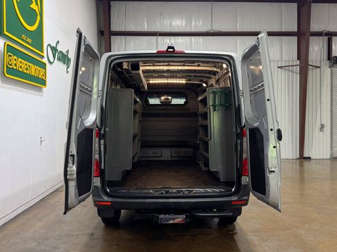 Used 2021 Mercedes-Benz Sprinter 2500 image 10