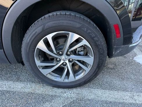 Used 2022 Buick Envision Essence w/ Safety Package image 9