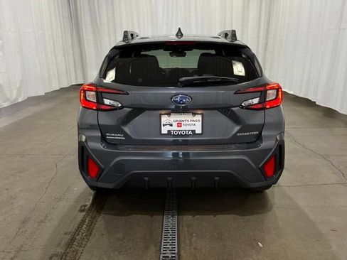 Used 2024 Subaru Crosstrek 2.0i Premium AWD/4WD image 5