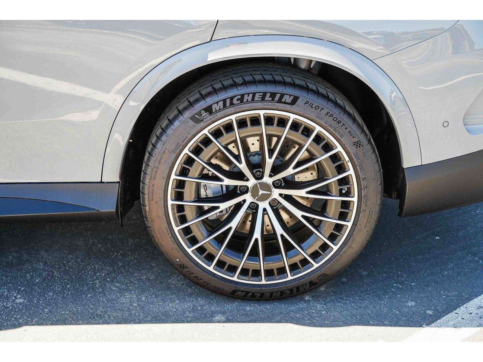 New 2026 Mercedes-Benz GLC 43 AMG 4MATIC Coupe image 10