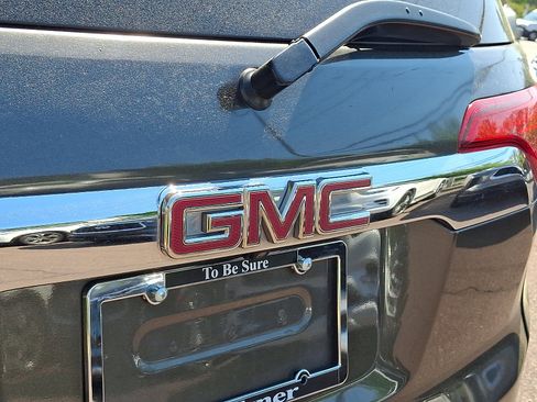 Used 2019 GMC Acadia SLT FWD image 31