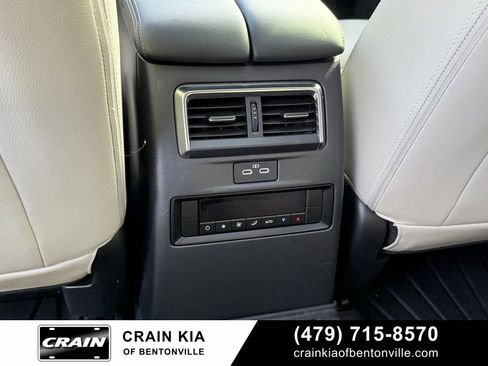 Used 2024 MAZDA CX-90 3.3 Turbo w/ Preferred Plus image 28