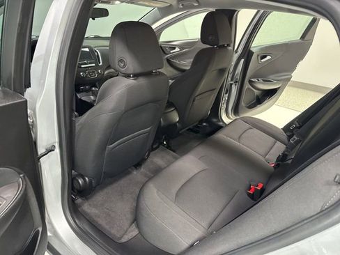Used 2018 Chevrolet Malibu LS image 21