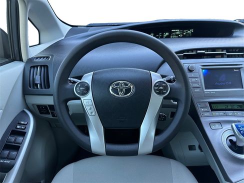 Used 2012 Toyota Prius Two image 12