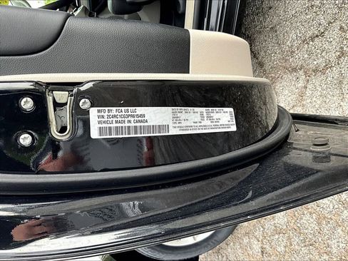 Used 2023 Chrysler Voyager LX FWD image 17