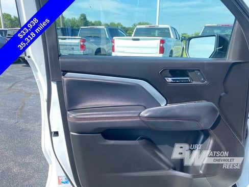 Used 2023 Chevrolet Colorado Z71 w/ Z71 Convenience Package 2 AWD/4WD image 12