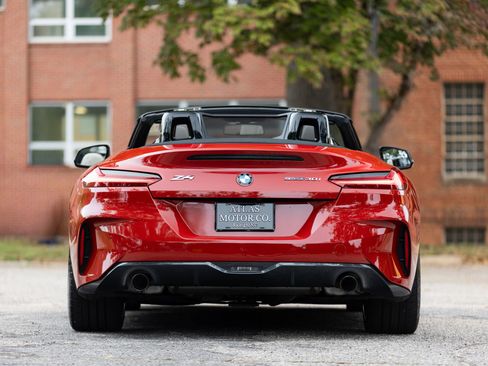 Used 2022 BMW Z4 sDrive30i w/ M Sport Package image 8