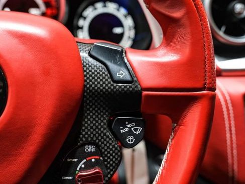 Used 2018 Ferrari California T image 22