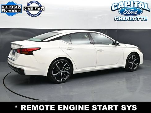 Used 2023 Nissan Altima 2.5 SR w/ SR Premium Package FWD image 8