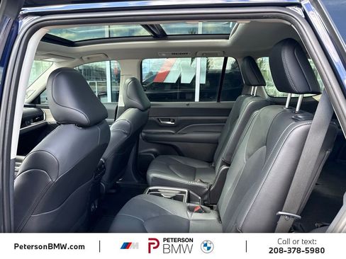 Used 2025 Toyota Grand Highlander AWD image 14
