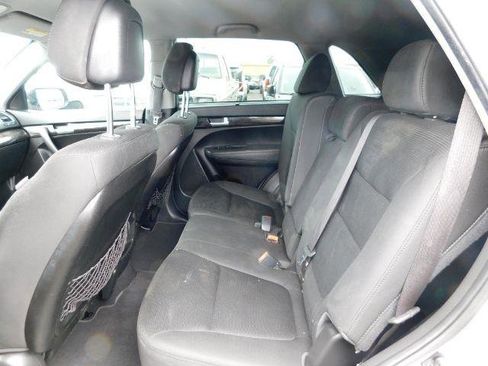 Used 2014 Kia Sorento LX image 13