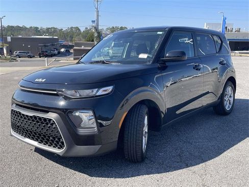 Used 2022 Kia Soul LX w/ Technology Package image 7