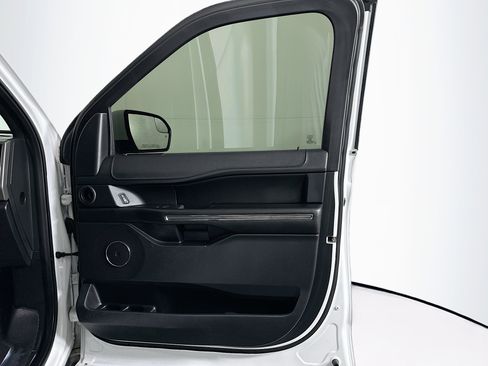 Used 2019 Ford Expedition XLT w/ Equipment Group 201A image 31