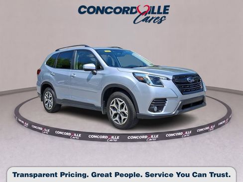 Certified 2023 Subaru Forester Premium AWD/4WD image 1