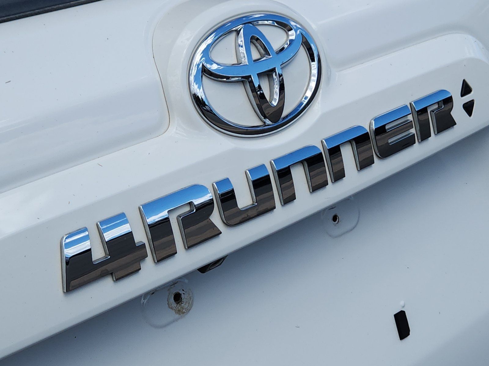 Used 2020 Toyota 4Runner SR5 Premium w/ Moonroof Package AWD/4WD image 23