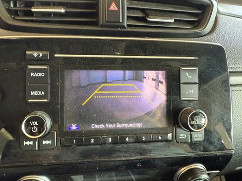 Used 2019 Honda CR-V LX image 17