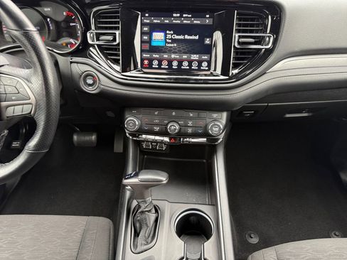 Certified 2024 Dodge Durango SXT image 11