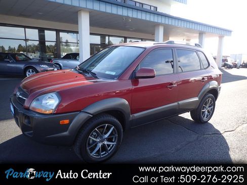 Used 2009 Hyundai Tucson SE image 1