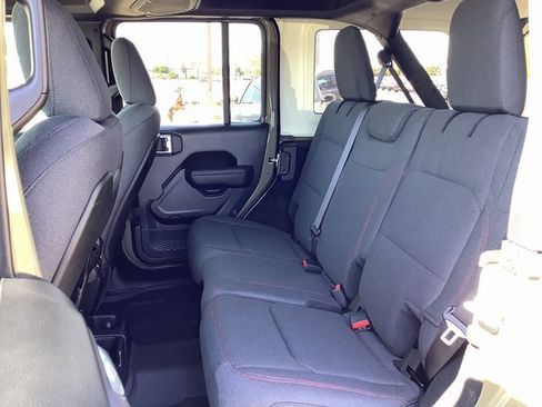 New 2025 Jeep Wrangler Rubicon w/ XTREMEE 35" Tire Package image 23