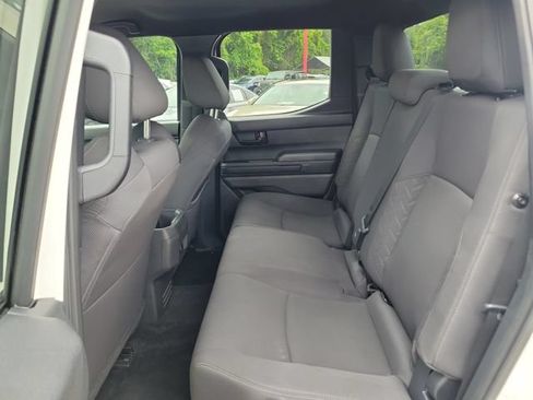 Used 2025 Toyota Tacoma SR5 AWD/4WD image 10