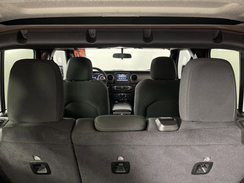 Used 2021 Jeep Wrangler Unlimited Willys image 15