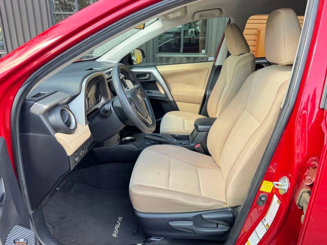 Used 2013 Toyota RAV4 LE AWD/4WD image 12