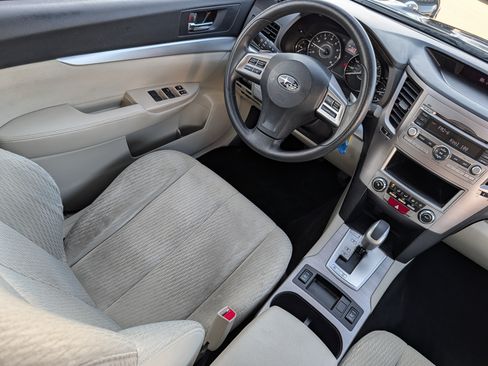 Used 2012 Subaru Outback 2.5i AWD/4WD image 9