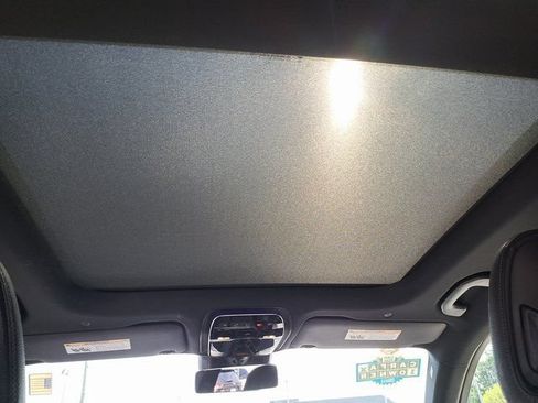 Used 2023 Mercedes-Benz GLC 300 4MATIC image 27