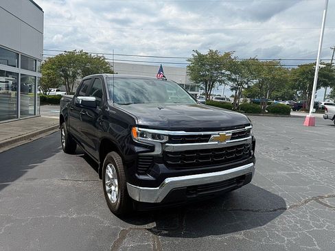 Used 2023 Chevrolet Silverado 1500 LT AWD/4WD image 6