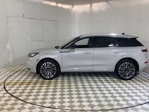 Used 2020 Lincoln Corsair Reserve w/ Equipment Group 201A image 5