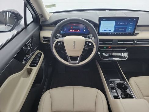 Used 2026 Lincoln Corsair Premiere FWD image 16